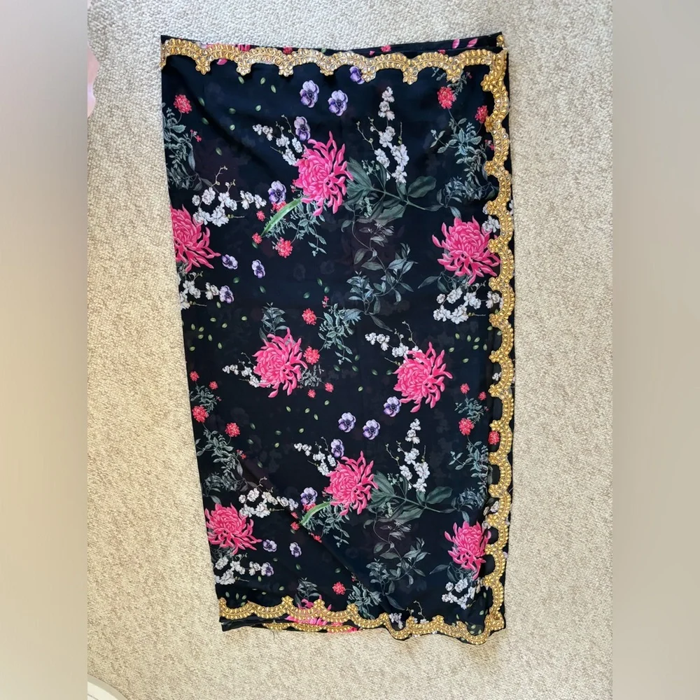 Black Anarkali with Floral Chunni and Pajami - Picture 5 of 16